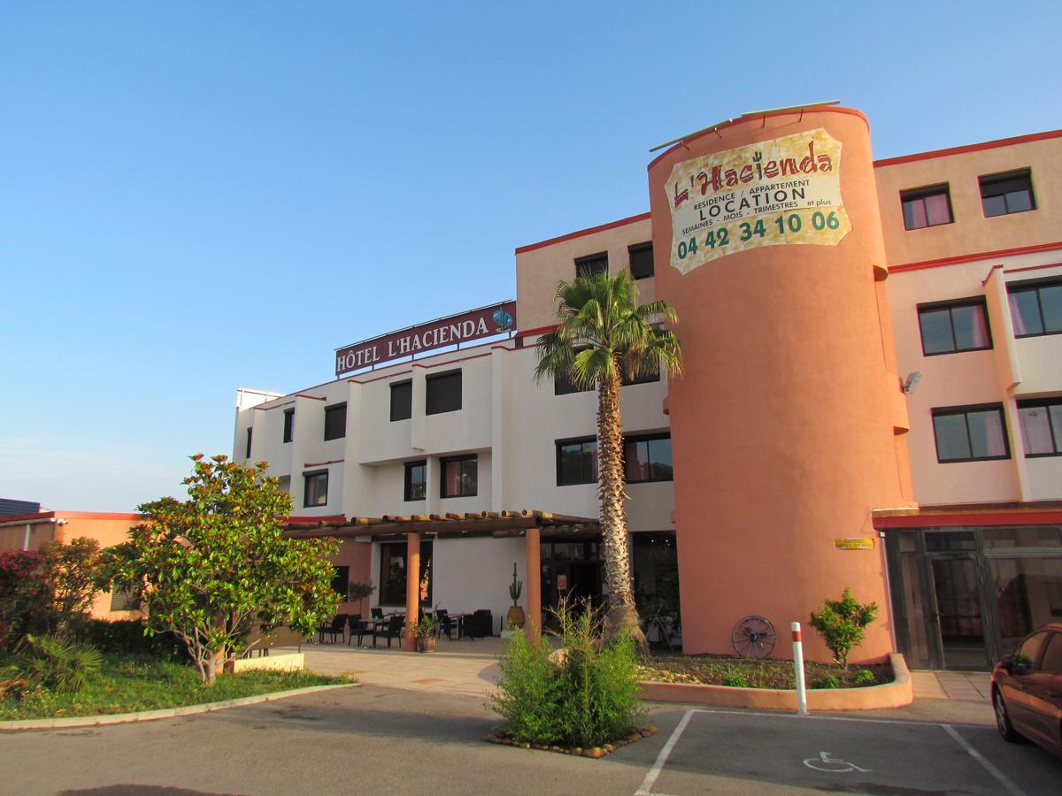 Hotel L'Hacienda Шатонеф-ле-Мартиг Экстерьер фото